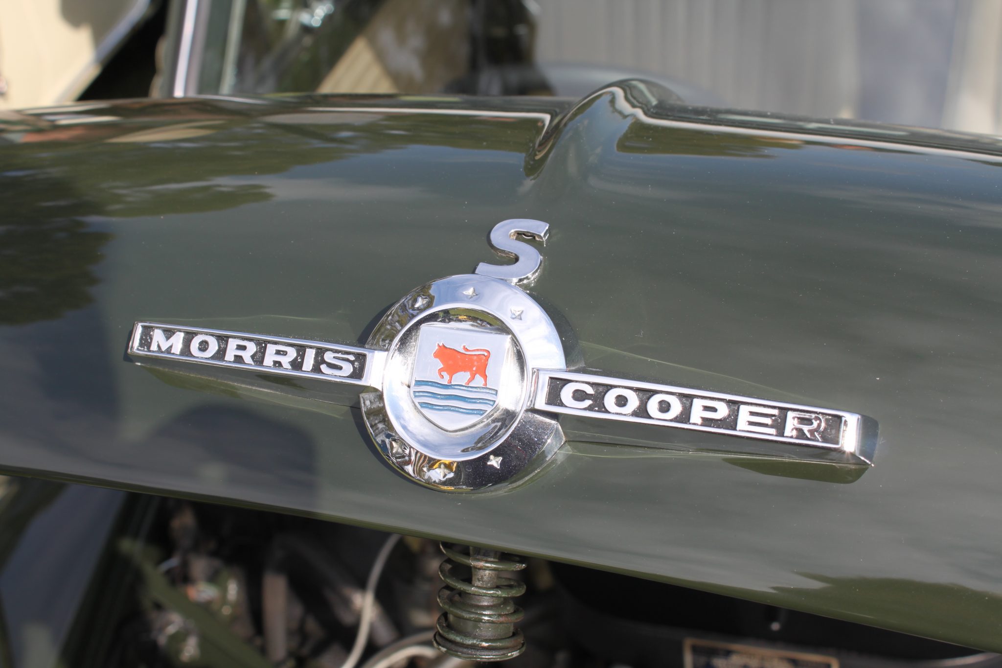 Morris Mini Cooper S Logo photo - 1