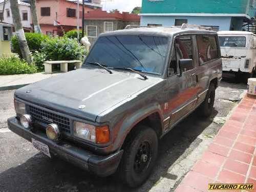 isuzu caribe 442 Logo photo - 1
